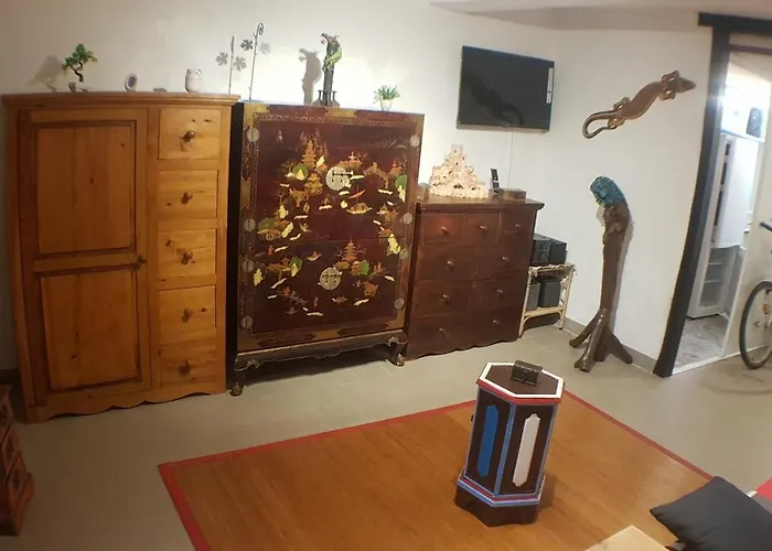 Location Saisonnière De Avril à Fin Octobre Appartamento *